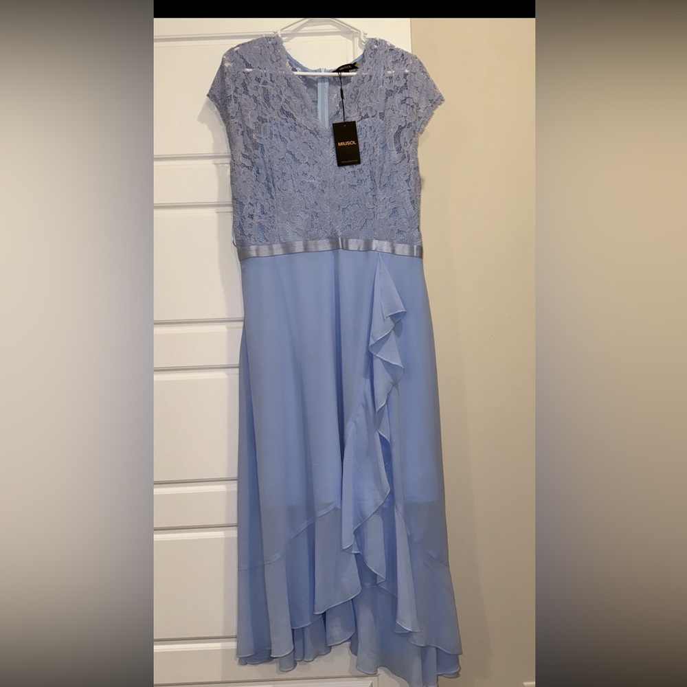 Elegant Blue Lace and Chiffon Dress